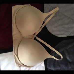 Victoria secret 38DD bra